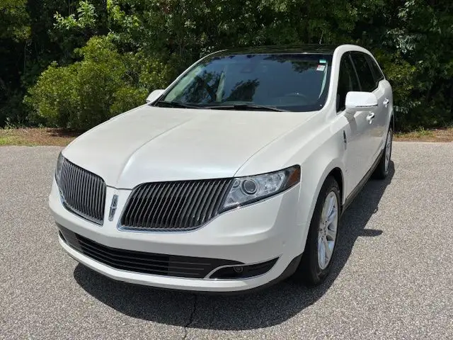 2016 Lincoln MKT 3.5 EcoBoost AWD's photo
